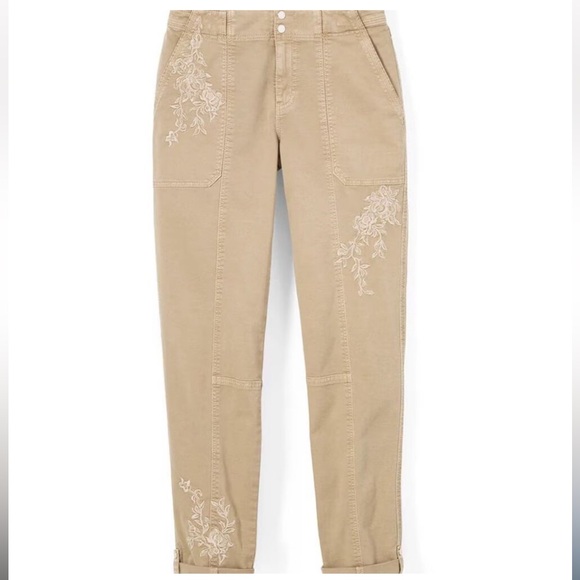 White House Black Market Mid-Rise Pret-a-Pedi Crop Embroidered Pants 6 - Picture 12 of 15